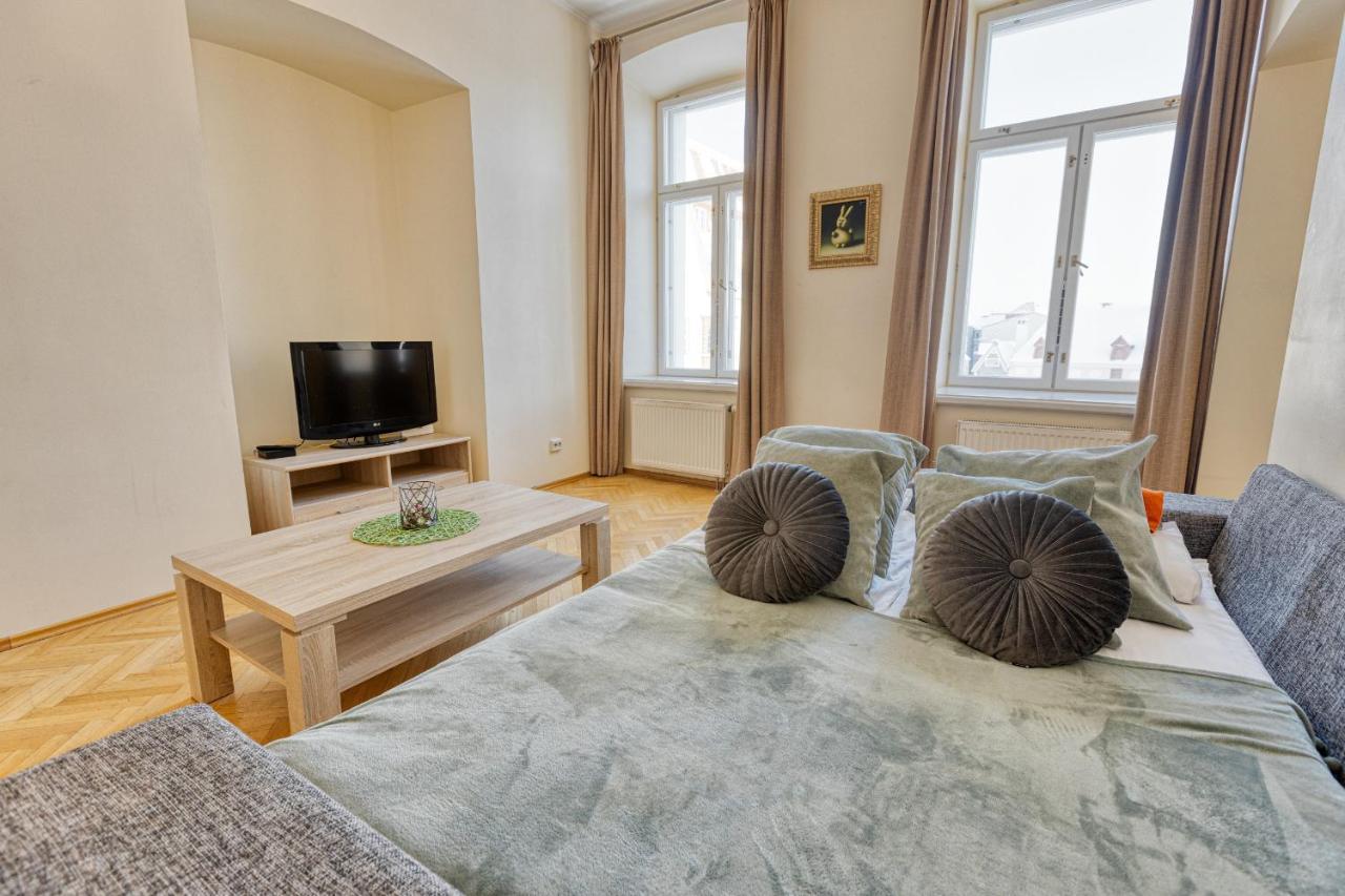 Historic Residence Apartments At Old Town Tallinn Kültér fotó